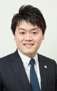 金井弁護士画像